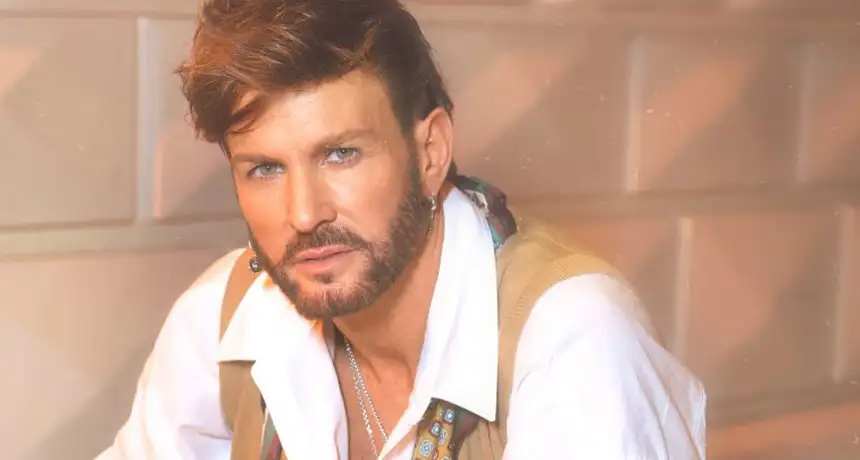 General Pueyrredon. Axel se presenta en Mar del Plata con Asi Vivir