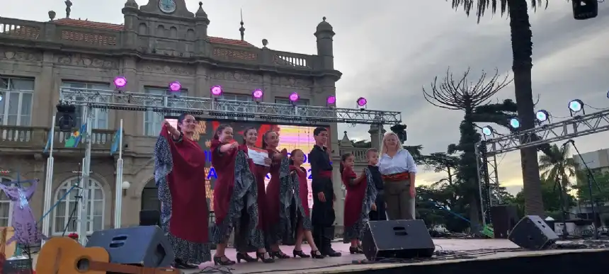 Noticias de Loberia. Exitoso Encuentro de Asadores en Lobería Noticias de Loberia. Exitoso Encuentro de Asadores en Lobería