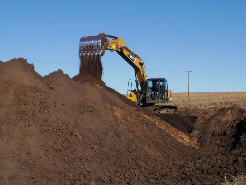 Noticias de Balcarce. Intensos trabajos en Tres Esquinas