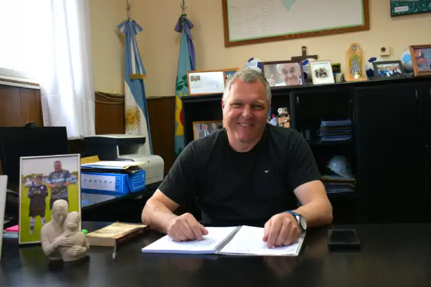 Noticias de Mar Chiquita. Fabián Jacquet asumió como intendente interino Noticias de Mar Chiquita. Fabián Jacquet asumió como intendente interino