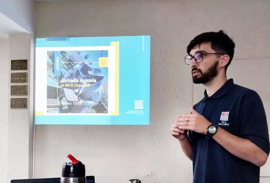 Noticias de Agro y Negocios. INTA Otamendi impulsó el fortalecimiento de la apicultura local con una jornada clave