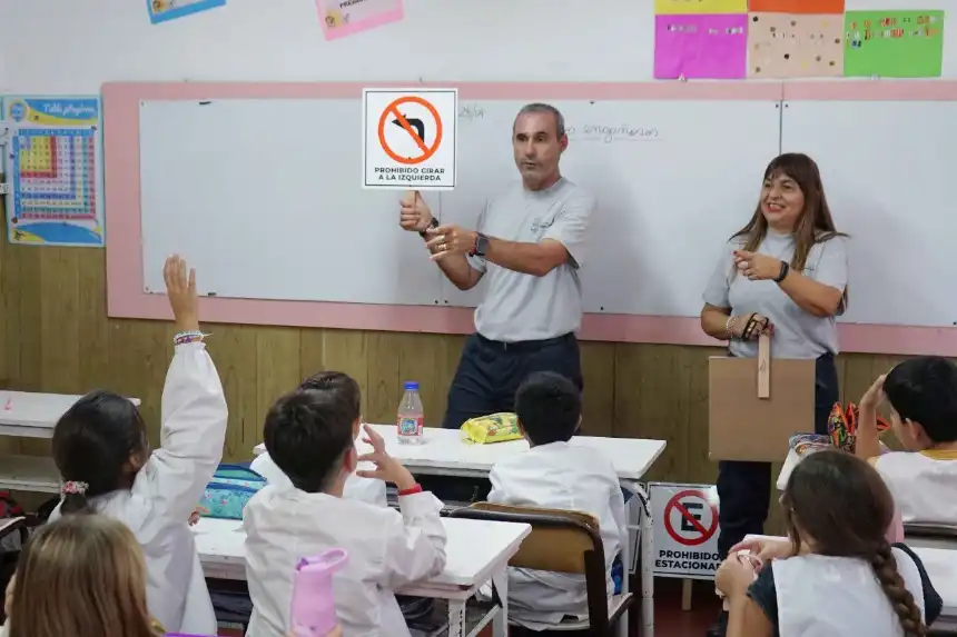 Noticias de Necochea. Las jornadas de Educación Vial siguen llegando a las edades tempranas en varios establecimientos