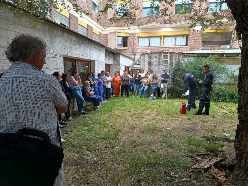 Noticias de Balcarce. Nueva jornada de capacitación sobre uso de extintores Noticias de Balcarce. Nueva jornada de capacitación sobre uso de extintores