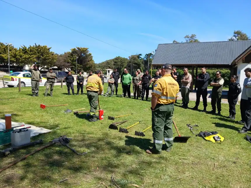 Noticias de Necochea. Realizan prácticas para combatir incendios forestales