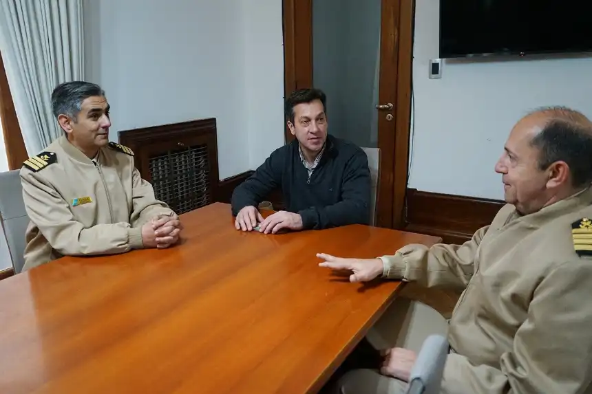 Noticias de Necochea. Rojas recibió a autoridades de Prefectura Naval Argentina