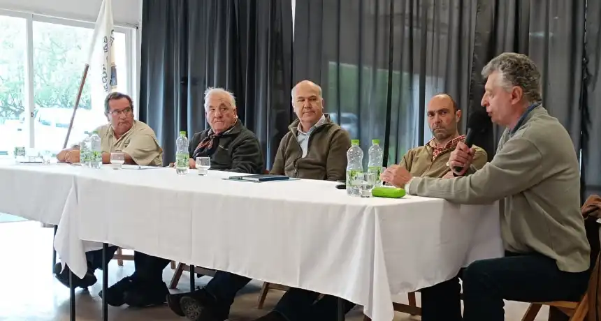 Noticias de Agro y Negocios. Rurales del Sudeste se reunieron con el Secretario de Agricultura para debatir sobre políticas para el campo