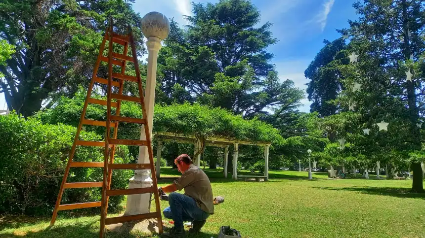 Noticias de Balcarce. Un rayo causó daños eléctricos en Plaza Libertad