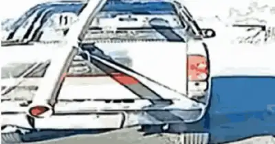 General Pueyrredon. Camioneta detenida en Ruta 11 por maniobras de riesgo