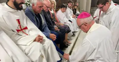 General Pueyrredon. El obispo destacó en Jueves Santo que amar es servir