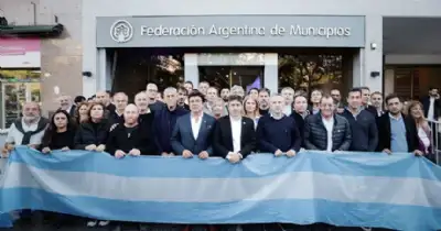 Regionales. Kicillof lideró reclamo de intendentes por fondos adeudados