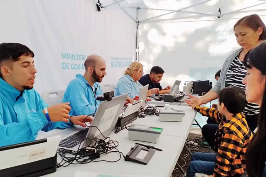 Noticias de Villa Gesell. Nuevo operativo de documentos en Villa Gesell Noticias de Villa Gesell. Nuevo operativo de documentos en Villa Gesell